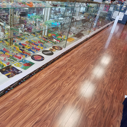 Tobacco Shop «Sky High Smoke Shop», reviews and photos, 19801 NW 27th Ave, Miami Gardens, FL 33056, USA