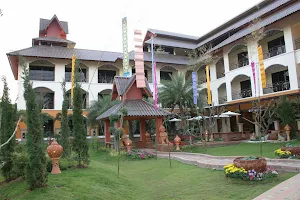 Phoomthai Garden Hotel image