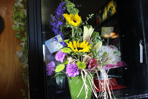 Florist «Lighthouse Flower Shop», reviews and photos, 1007 E Southern Ave, Mesa, AZ 85204, USA