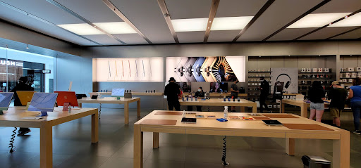 Computer Store «Apple Towson Town Center», reviews and photos, 825 Dulaney Valley Rd, Towson, MD 21204, USA