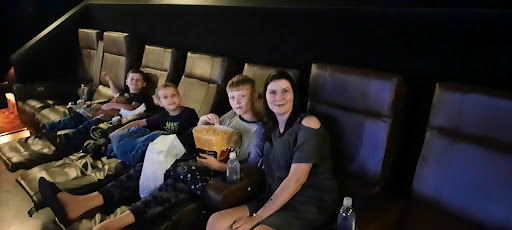 Movie Theater «Cinemark 16», reviews and photos, 15171 Crossroads Pkwy, Gulfport, MS 39503, USA