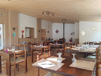 Atmosphère du Restaurant Le Cézanne chez Jojo à Vercheny - n°9