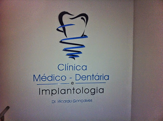 Clinica Médico - Dentária e Implantologia, Dr. Ricardo Gonçalves - Horta