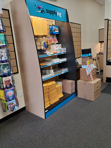 Shipping and Mailing Service «The UPS Store», reviews and photos, 550 Woollomes Ave #103, Delano, CA 93215, USA