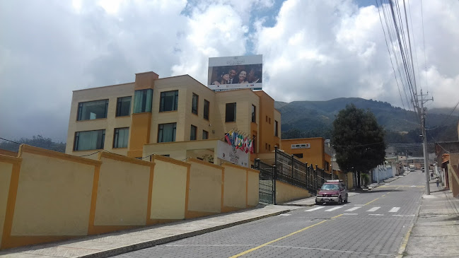 Comentarios y opiniones de Colegio Rudolf Steiner Quito
