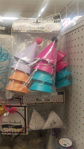 Variety Store «Five Below», reviews and photos, 2108 N 2nd St, Millville, NJ 08332, USA