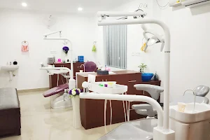 White pearl dental clinic image
