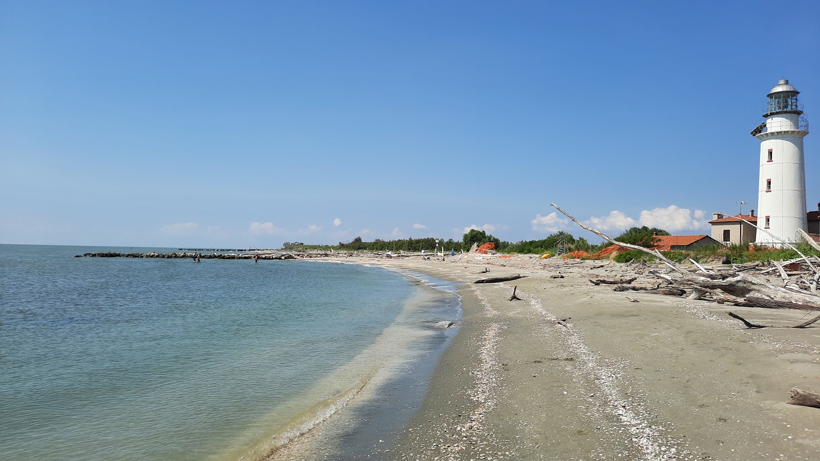 Foto de Spiaggia dell'Isola dell'Amore área de comodidades