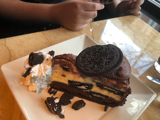 Restaurant «The Cheesecake Factory», reviews and photos, 71 Isham Rd, West Hartford, CT 06107, USA