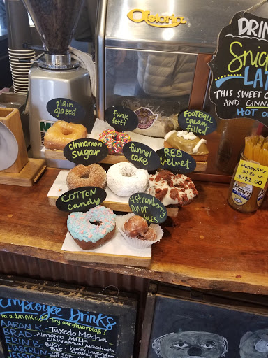 Coffee Shop «North Lime Coffee & Donuts», reviews and photos, 575 N Limestone, Lexington, KY 40508, USA