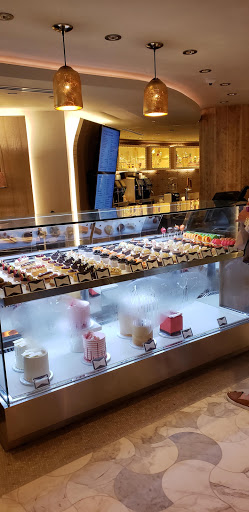 Shopping Mall «Fontainebleau Shops», reviews and photos, 4441 Collins Ave, Miami Beach, FL 33140, USA