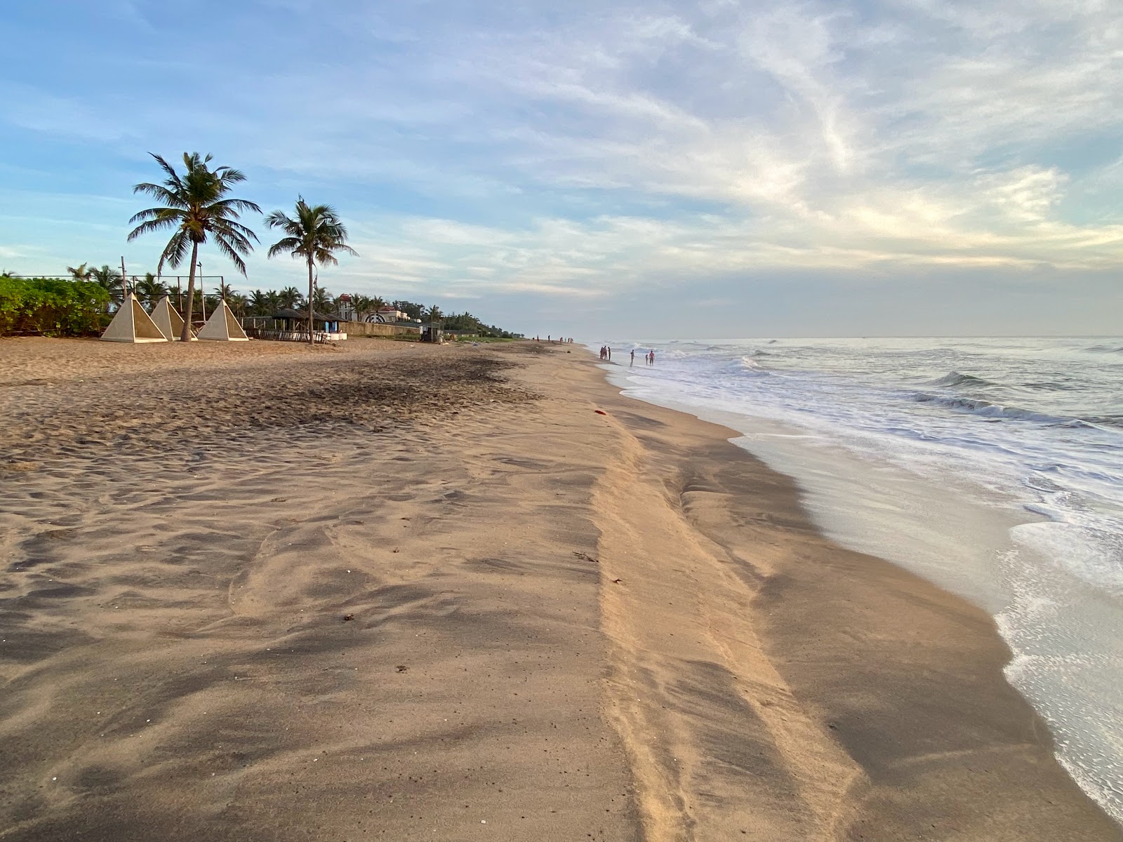 Fotografija Vada Nemili Beach z svetel pesek površino