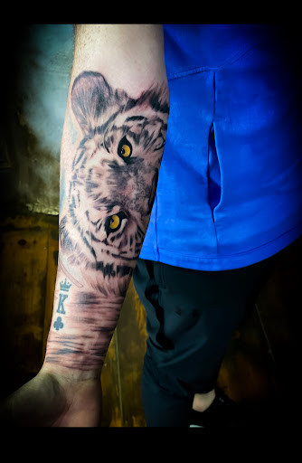 Explore tattoo ideas with flowers and names, creative tattoo ideas in Jefferson, available at Muse Studio Art & Tattoos (Private Studio)