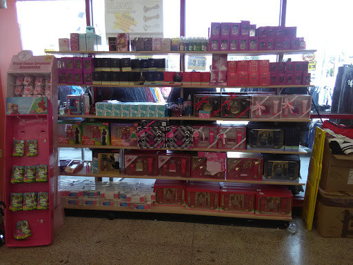 Discount Store «Fallas Discount Stores», reviews and photos, 19719 Sherman Way, Winnetka, CA 91306, USA