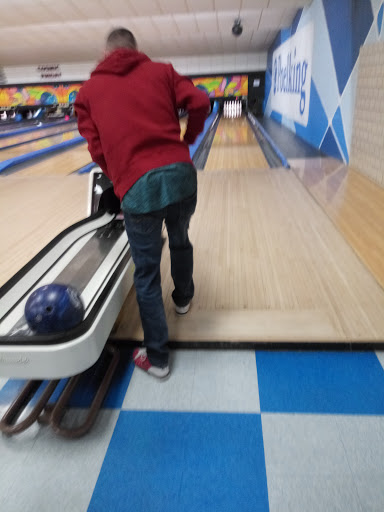 Bowling Alley «Poelking Lanes», reviews and photos, 1403 Wilmington Ave, Dayton, OH 45420, USA