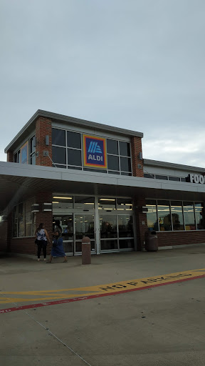 Supermarket «ALDI», reviews and photos, 1585 W Main St, Lewisville, TX 75067, USA