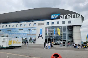 Parkplatz SAP Arena P1 image