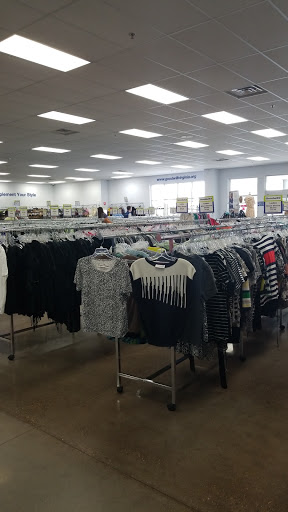 Thrift Store «Goodwill Centerville Retail Store», reviews and photos, 1650 St Matthews Ln, Manakin-Sabot, VA 23103, USA