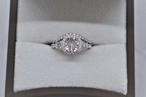 Pawn Shop «Bayou Pawn & Jewelry», reviews and photos, 821 N Morrison Blvd, Hammond, LA 70401, USA