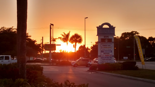 Shopping Mall «College Plaza Shopping Center», reviews and photos, 8595 College Pkwy, Fort Myers, FL 33907, USA