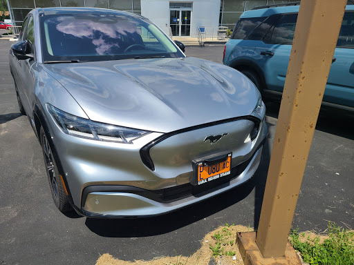 Ford Dealer «Joe Cotton Ford», reviews and photos, 175 W North Ave, Carol Stream, IL 60188, USA