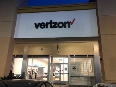 Cell Phone Store «Verizon», reviews and photos, 410 El Cerrito Plz, El Cerrito, CA 94530, USA