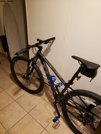 Bicycle Store «ADT Bike & Skate Shop (Arc De Triomphe Inc)», reviews and photos, 114-01 Jamaica Ave, Richmond Hill, NY 11418, USA