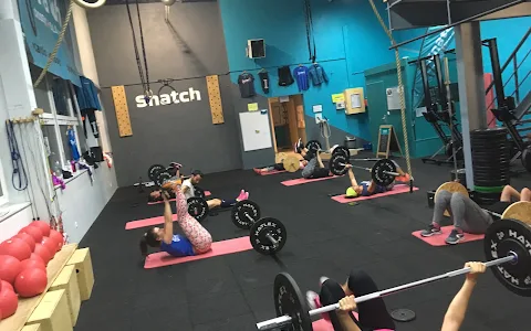 Snatch salle de sport et CrossFit image