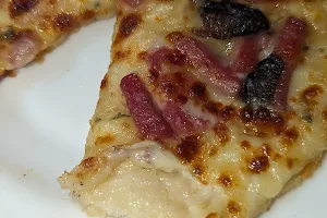 Zest Pizza Bedford image