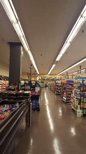 Supermarket «Giant Eagle Supermarket», reviews and photos, 14100 Detroit Ave, Lakewood, OH 44107, USA