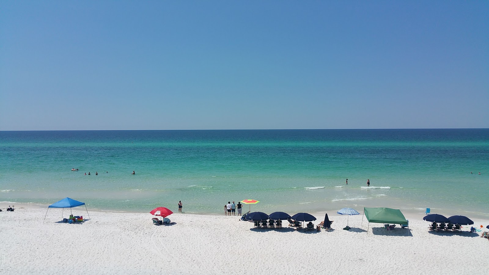 Photo de Gulf Lakes Beach avec rivage droit, long