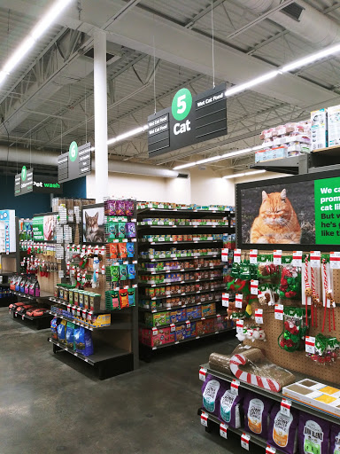 Pet Supply Store «Pet Supplies Plus», reviews and photos, 2001 E 7th St, Charlotte, NC 28204, USA