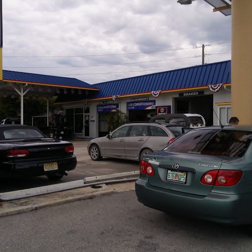 Thrift Store «Goodwill Retail & Donation Center», reviews and photos, 19041 San Carlos Blvd, Fort Myers Beach, FL 33931, USA