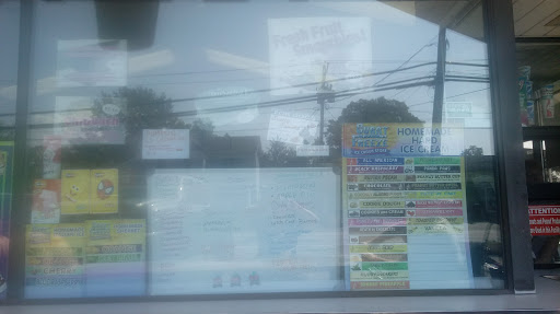 Ice Cream Shop «Curry Freeze», reviews and photos, 1057 Curry Rd, Schenectady, NY 12306, USA