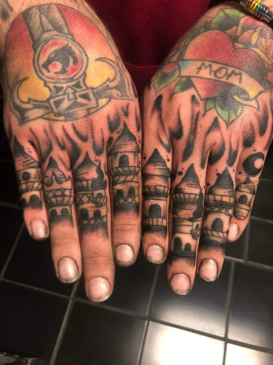 Tattoo Shop «Earthborn Studios», reviews and photos, 1359 Washington Ave, Evansville, IN 47714, USA