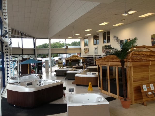 Reviews of Outdoor Living Hot Tubs Leeds in Leeds - Shopping mall