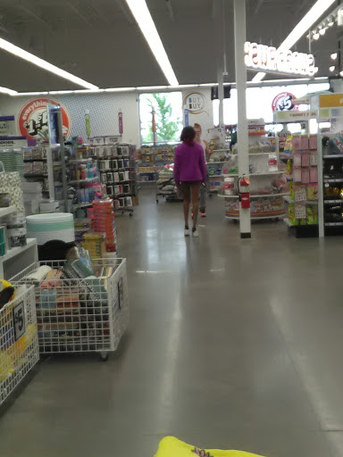 Department Store «T.J. Maxx», reviews and photos, 1300 Shingle Creek Xing, Brooklyn Center, MN 55430, USA