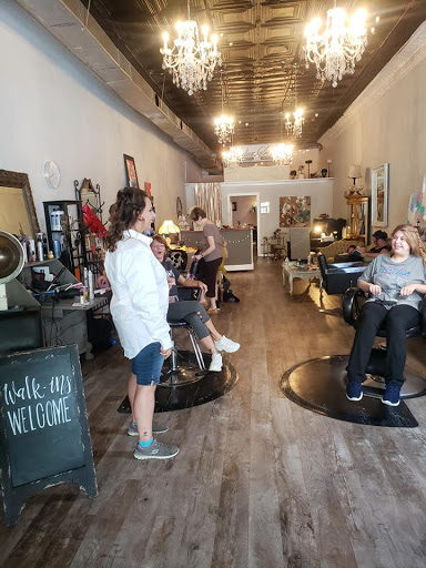 Beauty Salon «Salon South», reviews and photos, 109 W 7th St, Columbia, TN 38401, USA