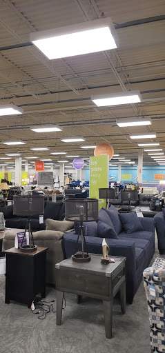 Shoe Store «Shoe Carnival», reviews and photos, 3540 McKinley Pkwy, Blasdell, NY 14219, USA