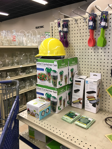 Thrift Store «Lakewood Goodwill», reviews and photos, 6002 Mt Tacoma Dr SW, Tacoma, WA 98499, USA