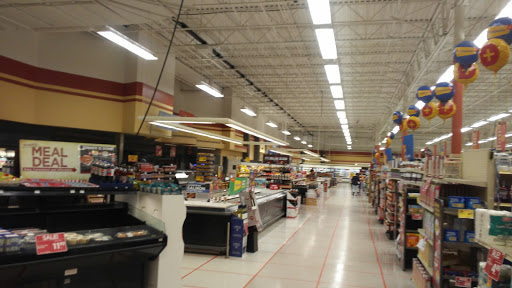 Supermarket «Giant Eagle Supermarket», reviews and photos, 2775 W Market St, Fairlawn, OH 44333, USA