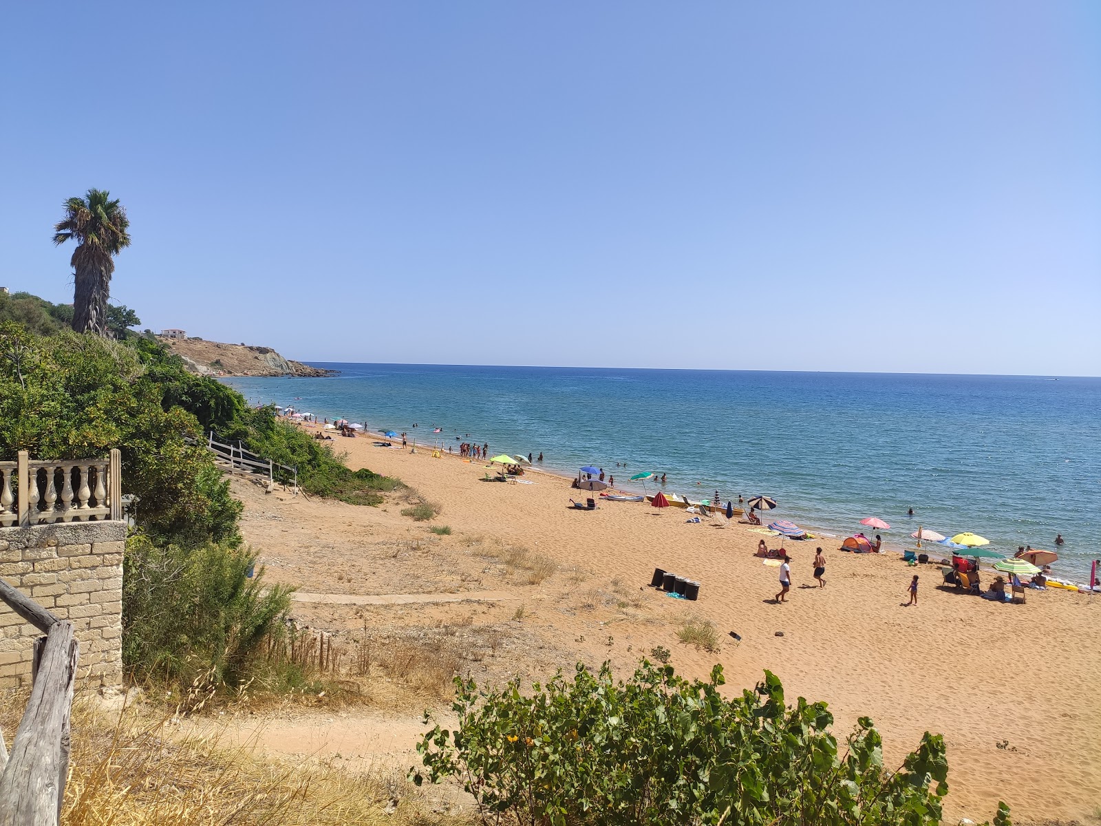 Fotografie cu Spiaggia Le Cannella - locul popular printre cunoscătorii de relaxare