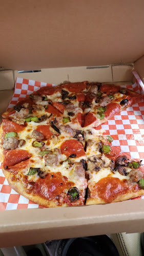 #1 best pizza place in Redlands - Pizza Shack