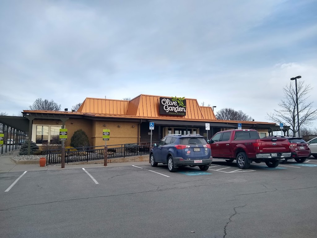 Olive Garden Italian Restaurant Bangor, ME 04401 Menu, Hours