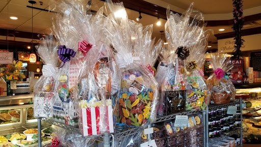 Italian Grocery Store «Messina Market & Catering», reviews and photos, 6255 Northern Blvd, East Norwich, NY 11732, USA