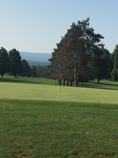 Golf Club «Latrobe Elks Lodge Golf Club», reviews and photos, 115 Elks Club Rd, Latrobe, PA 15650, USA