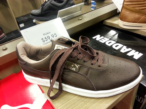 Shoe Store «DSW Designer Shoe Warehouse», reviews and photos, 907 Haddonfield Rd, Cherry Hill, NJ 08002, USA