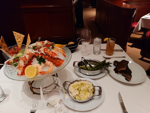 Shopping Mall «Lincolnshire Commons», reviews and photos, 900 Milwaukee Ave, Lincolnshire, IL 60069, USA