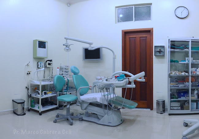 Dr. Marco Cabrera Celi Especialidades Odontológicas - Dentista