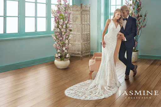 Bridal Shop «Taylored For You», reviews and photos, 516 E Main St, Mechanicsburg, PA 17055, USA